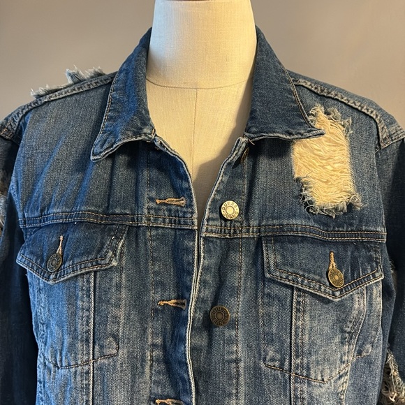 Guess women’s distressed / rip denim jean button up jacket / pockets casual  Med - Picture 3 of 16